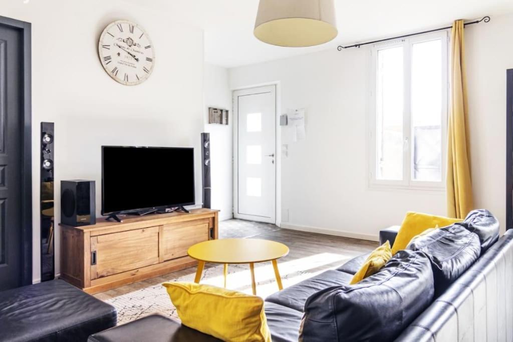 Maison Familiale En Pierre A 10 Min De Bordeaux Bassens  外观 照片